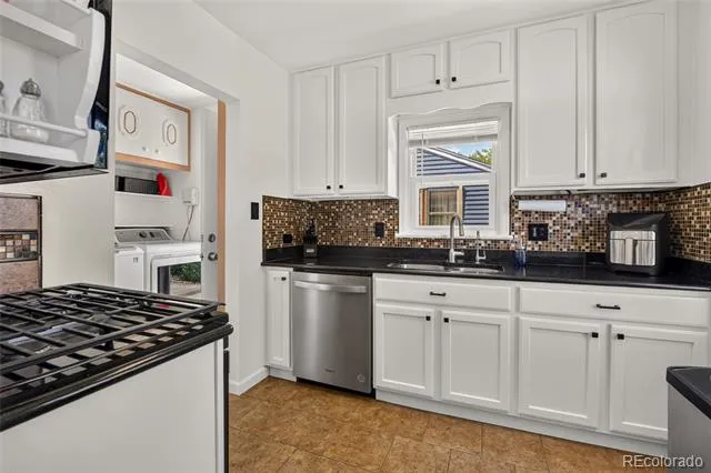 2836 W Irvington Place Denver, CO 80219