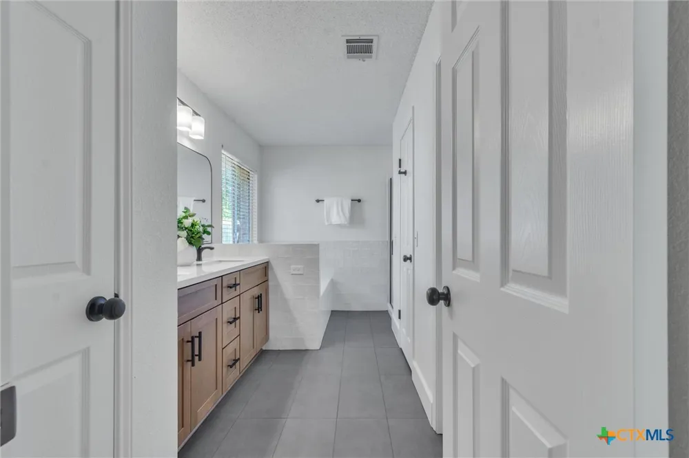 16832 Luckenwald Drive Round Rock, TX 78681