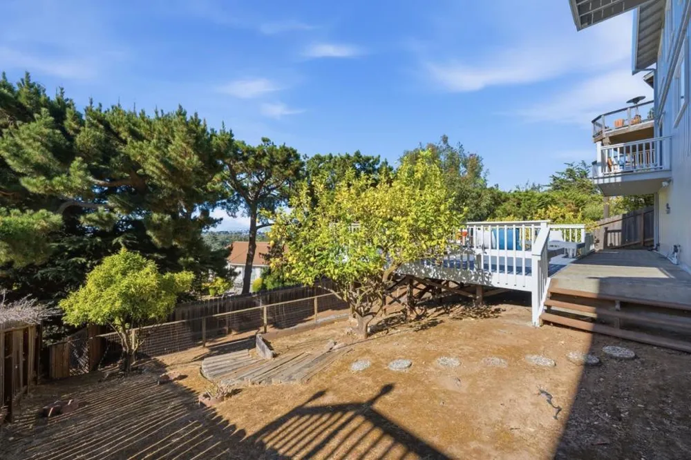 1209 North Road Belmont, CA 94002