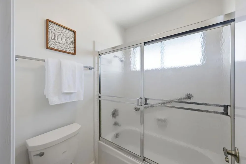 1209 North Road Belmont, CA 94002