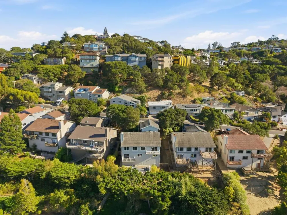 1209 North Road Belmont, CA 94002