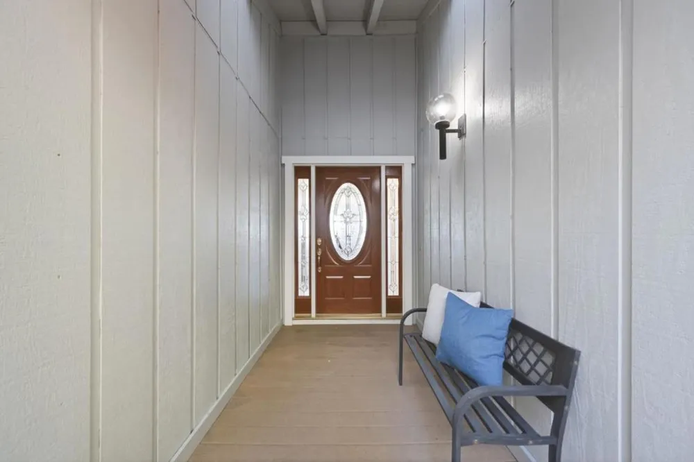 1209 North Road Belmont, CA 94002