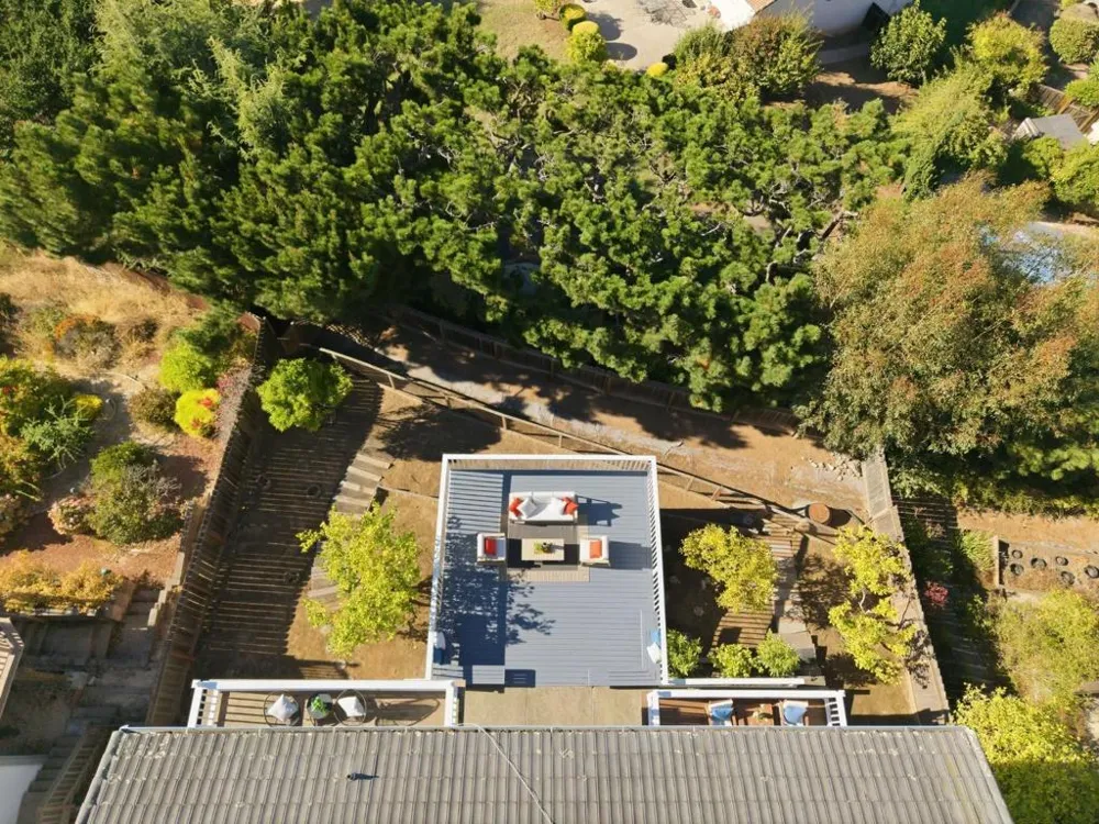 1209 North Road Belmont, CA 94002
