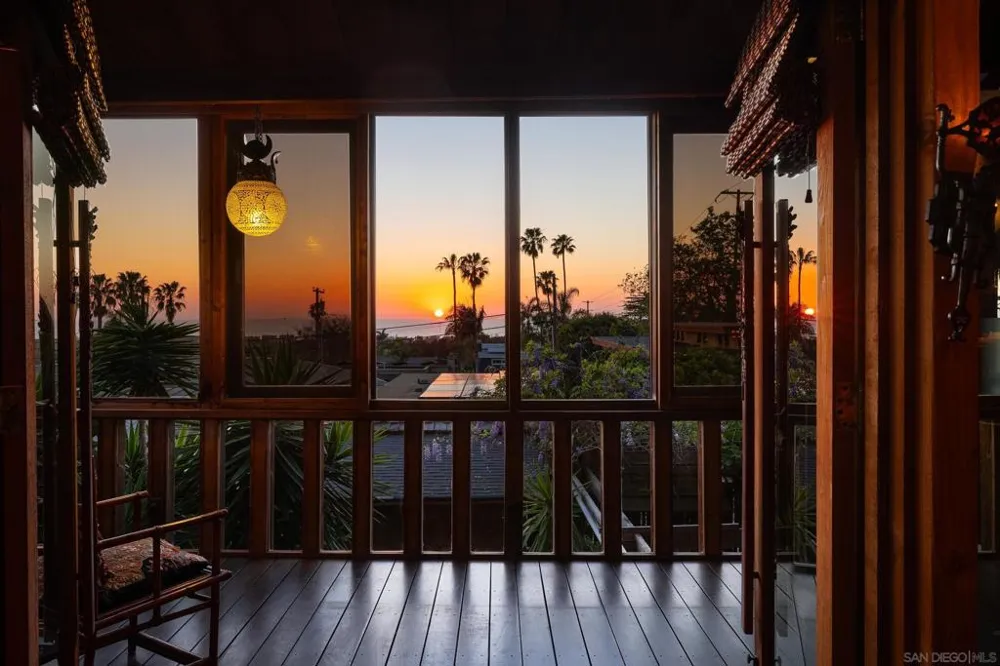353 Glenmont Solana Beach, CA 92075