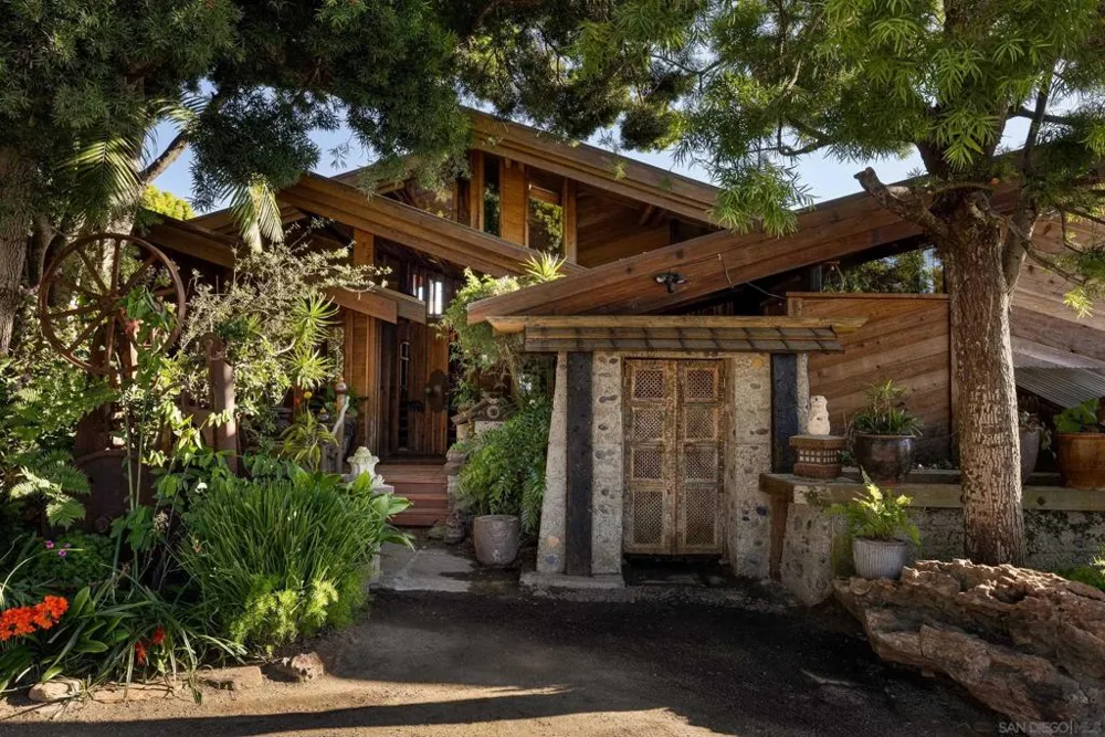 353 Glenmont Solana Beach, CA 92075