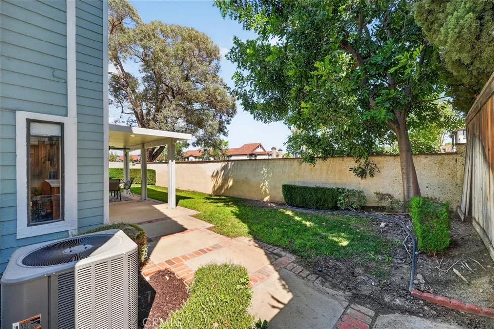 1875 Butternut Corona, CA 92882