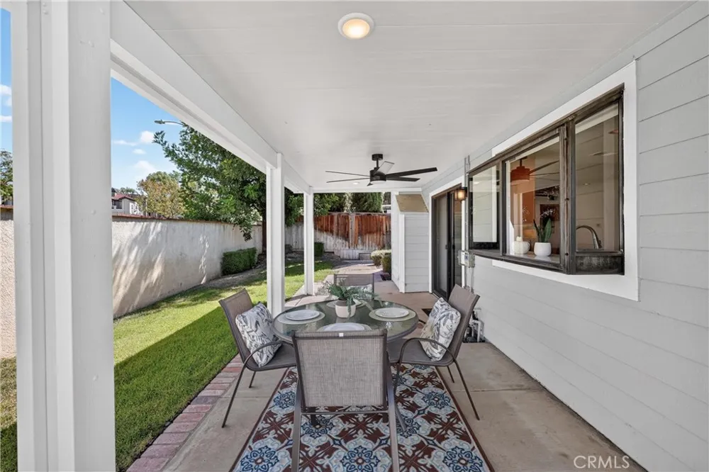 1875 Butternut Corona, CA 92882