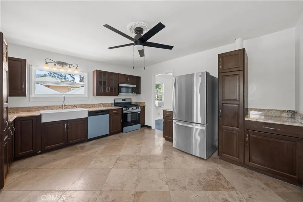 141 S Minnesota Avenue Glendora, CA 91741