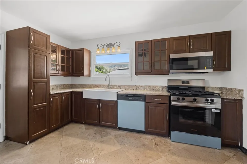 141 S Minnesota Avenue Glendora, CA 91741