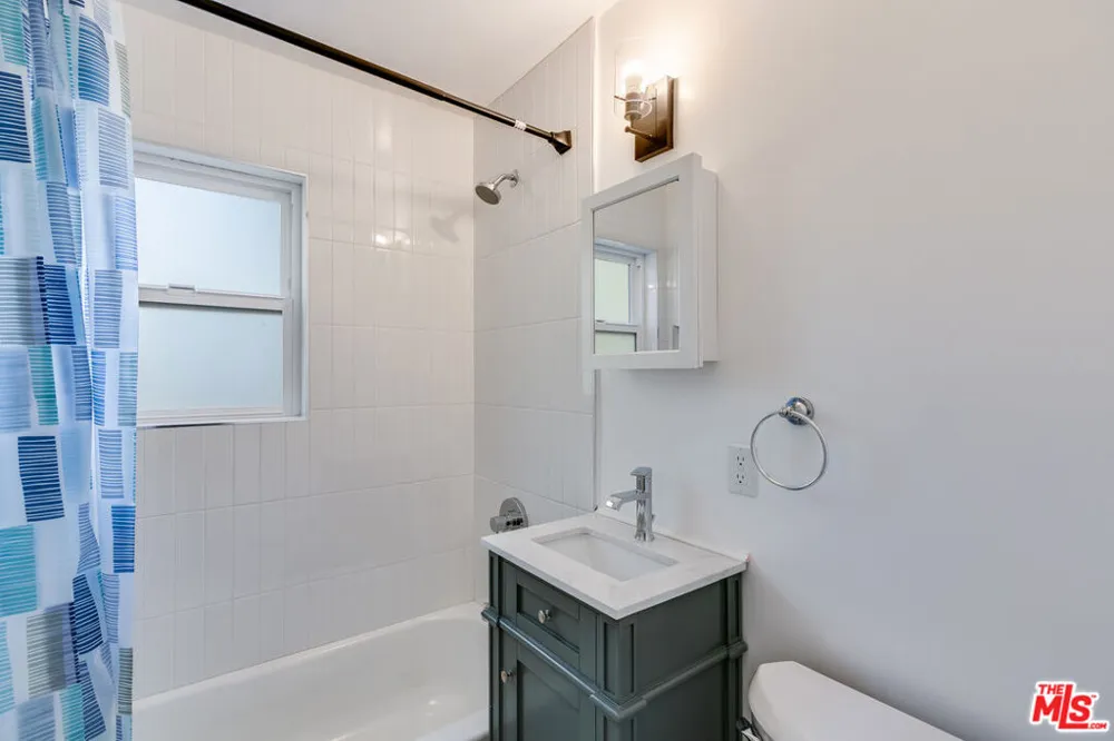 3562 Veteran Avenue Los Angeles, CA 90034