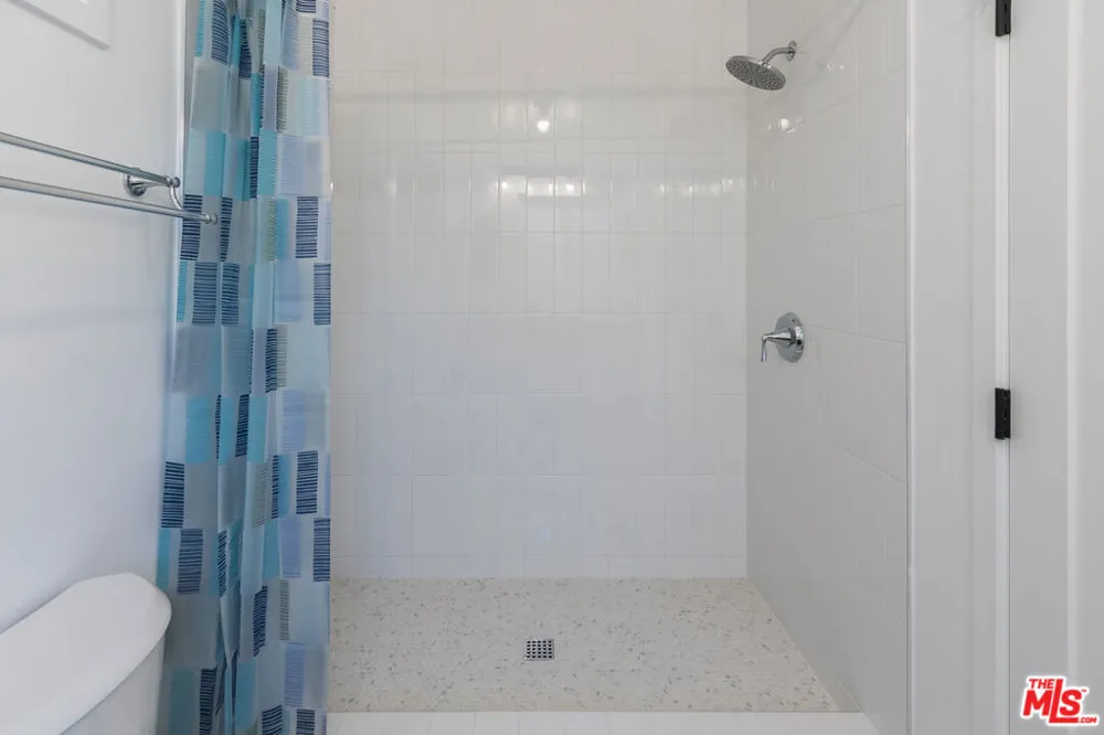 3562 Veteran Avenue Los Angeles, CA 90034