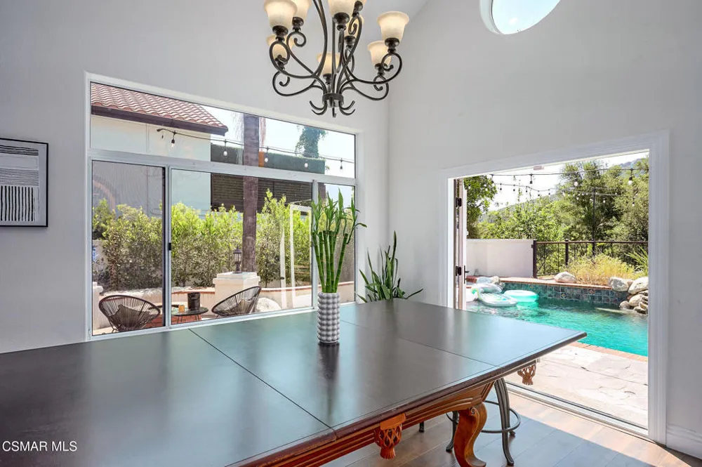 2554 Kirsten Lee Drive Westlake Village, CA 91361