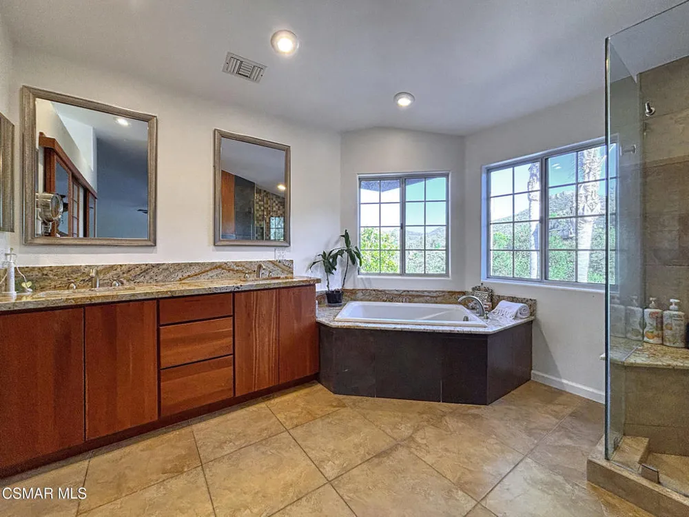 2554 Kirsten Lee Drive Westlake Village, CA 91361