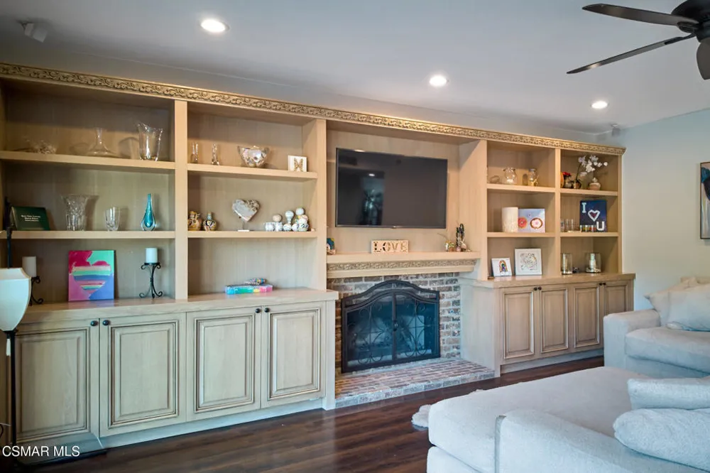 2554 Kirsten Lee Drive Westlake Village, CA 91361