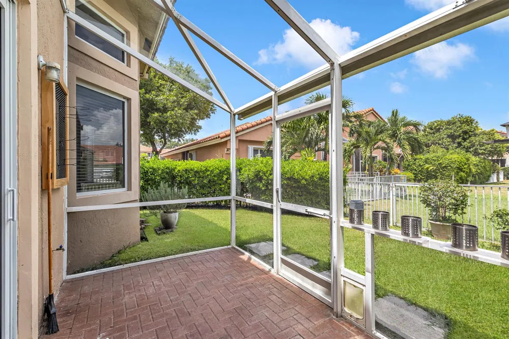12571 NW 57th Court Coral Springs, FL 33076