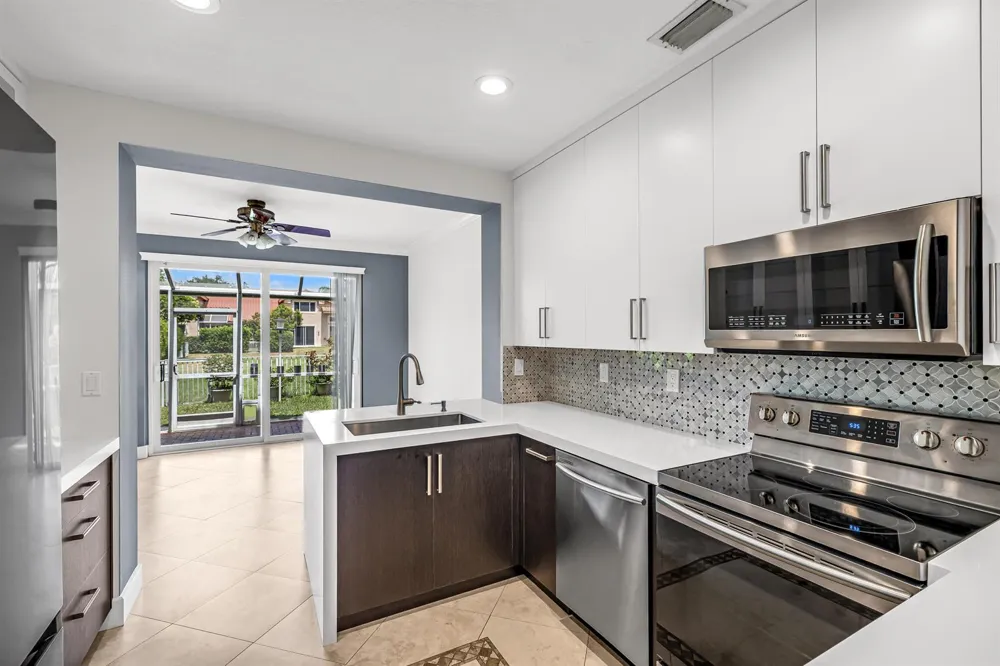 12571 NW 57th Court Coral Springs, FL 33076