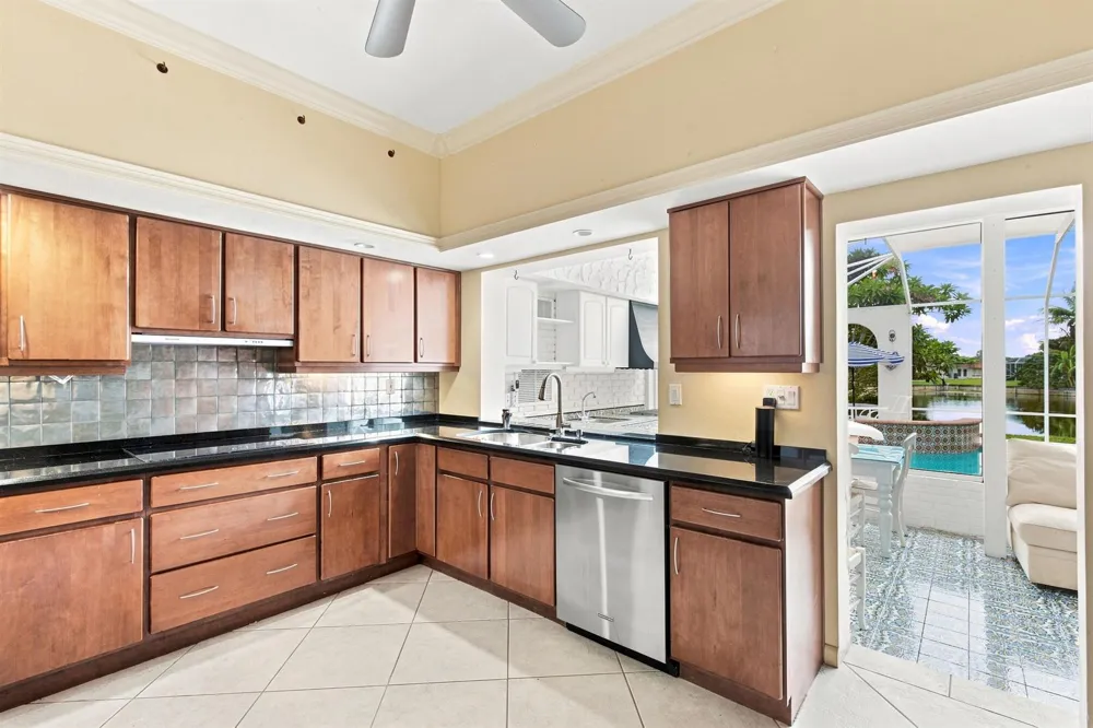 4903 WOODLANDS BOULEVARD Tamarac, FL 33319