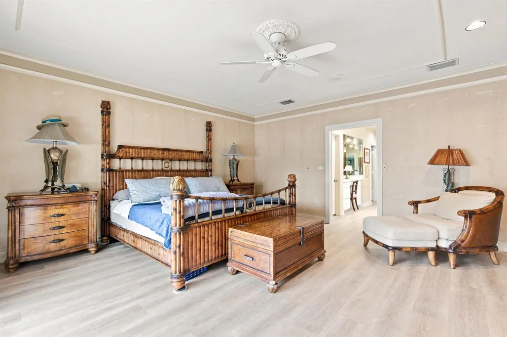 4903 WOODLANDS BOULEVARD Tamarac, FL 33319