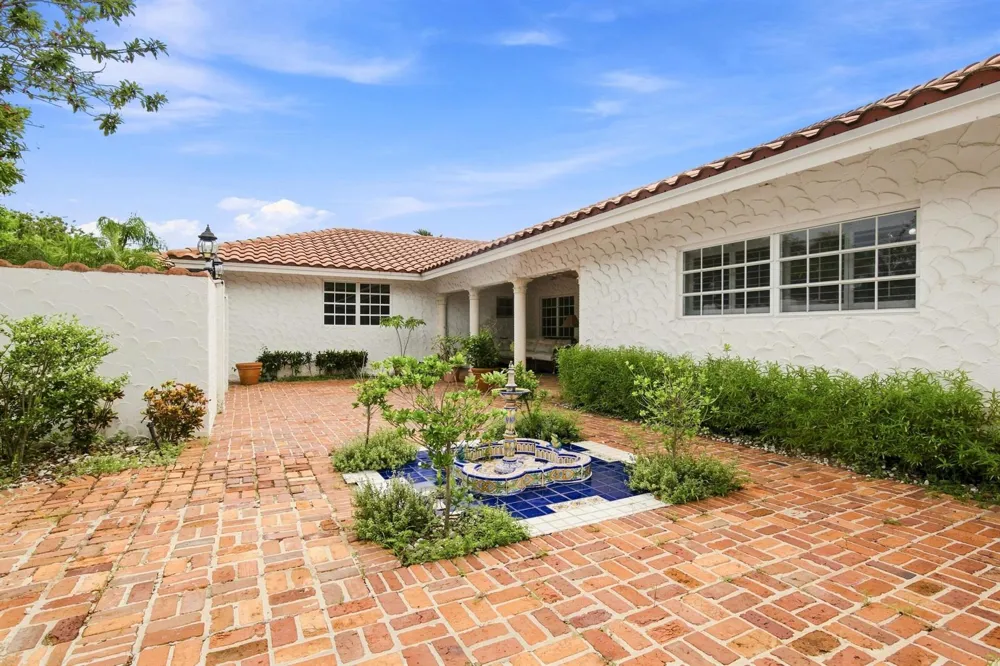 4903 WOODLANDS BOULEVARD Tamarac, FL 33319