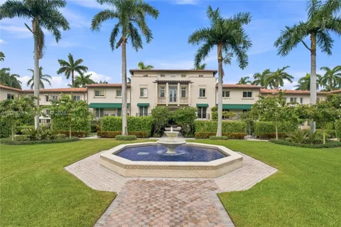 13626 Deering Bay Dr