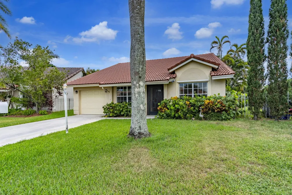 11140 LAKEAIRE CIRCLE Boca Raton, FL 33498