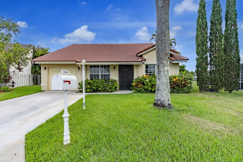 11140 LAKEAIRE CIRCLE Boca Raton, FL 33498