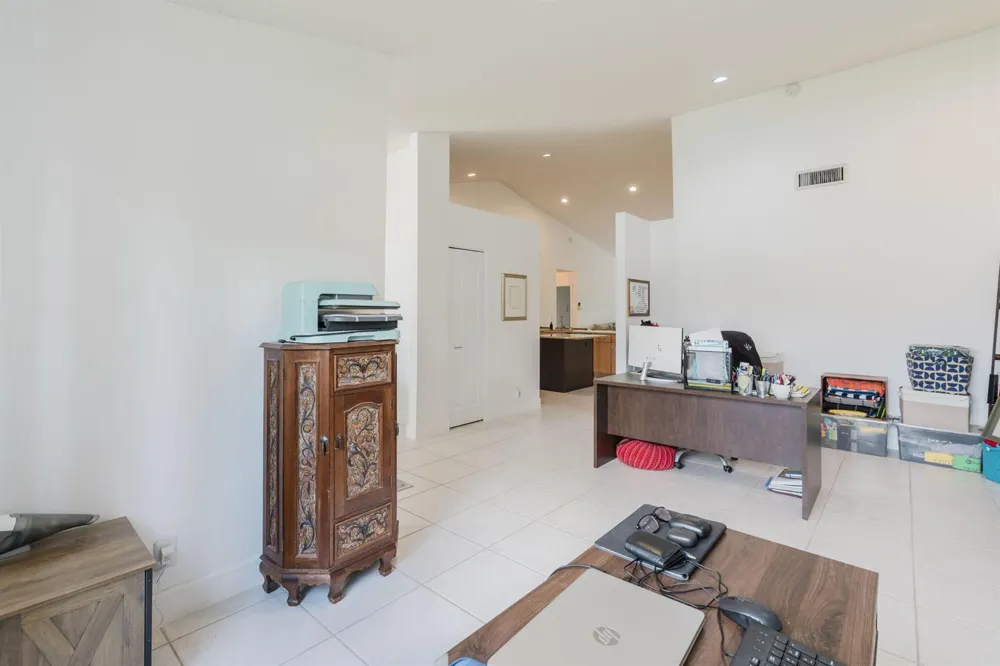 11140 LAKEAIRE CIRCLE Boca Raton, FL 33498
