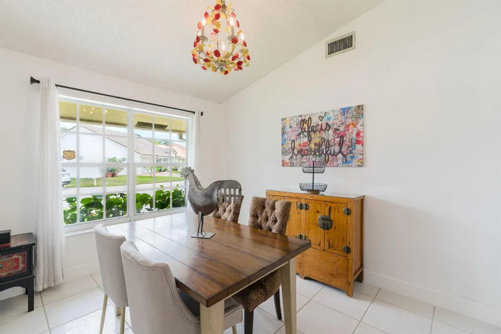 11140 LAKEAIRE CIRCLE Boca Raton, FL 33498