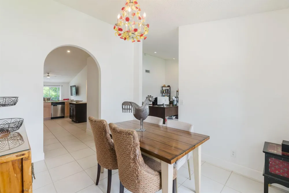 11140 LAKEAIRE CIRCLE Boca Raton, FL 33498