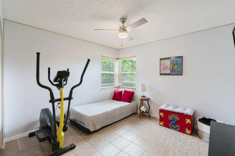 11140 LAKEAIRE CIRCLE Boca Raton, FL 33498