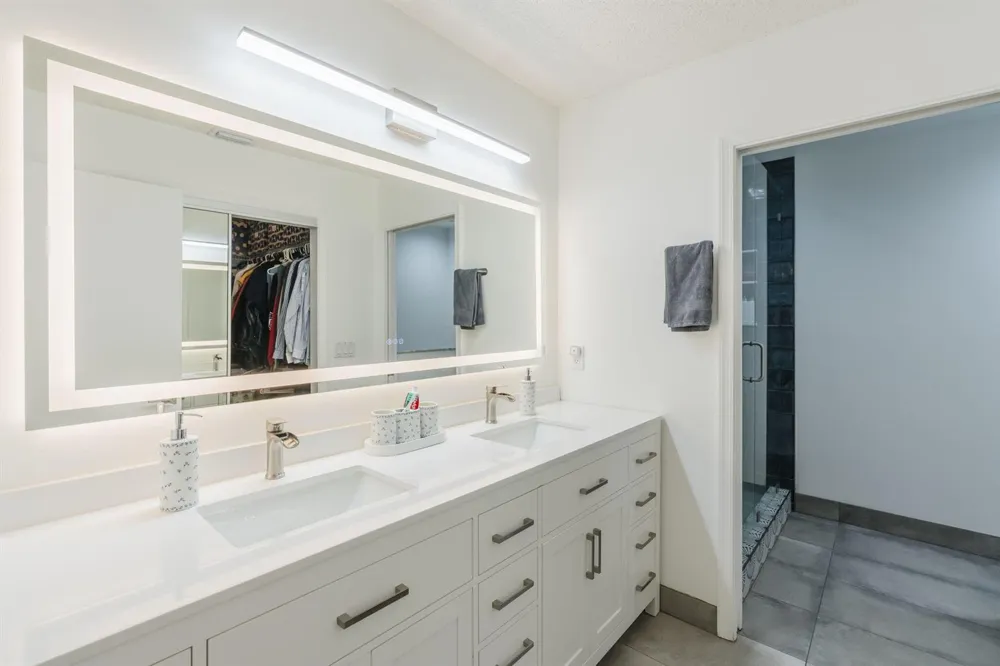 11140 LAKEAIRE CIRCLE Boca Raton, FL 33498