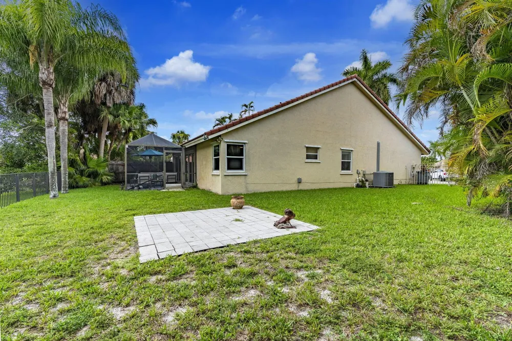 11140 LAKEAIRE CIRCLE Boca Raton, FL 33498