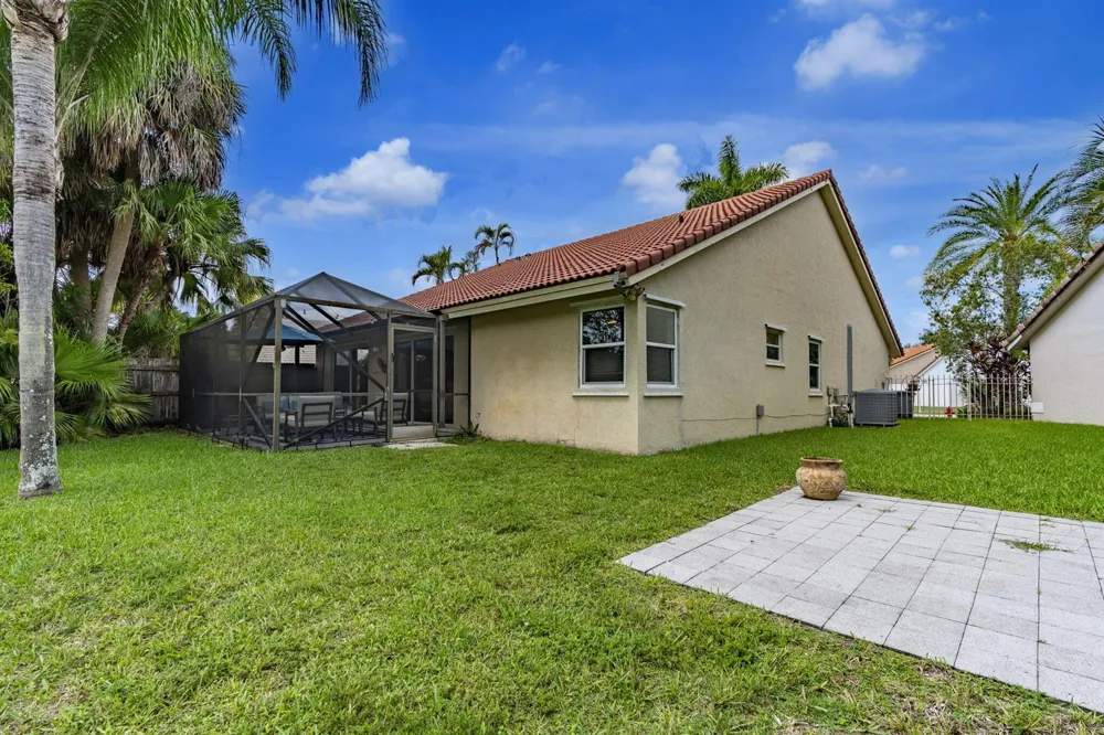 11140 LAKEAIRE CIRCLE Boca Raton, FL 33498