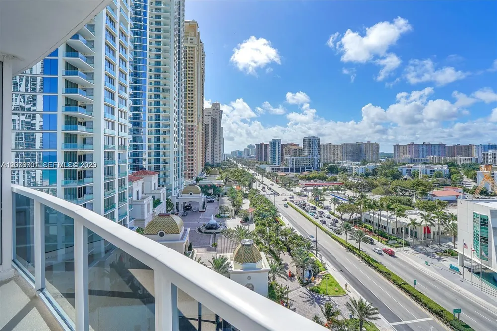 18001 Collins Ave #917 Sunny Isles Beach, FL 33160