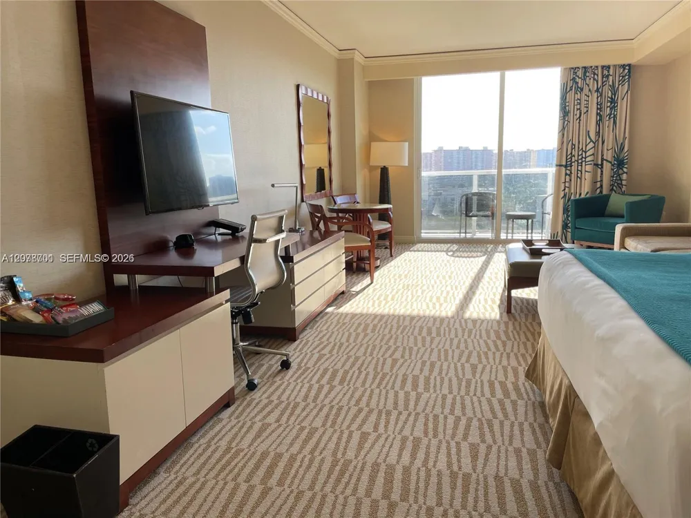 18001 Collins Ave #917 Sunny Isles Beach, FL 33160