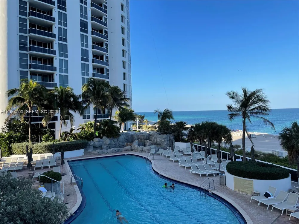 18001 Collins Ave #917 Sunny Isles Beach, FL 33160