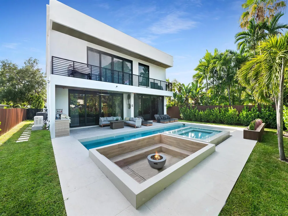 728 NE 17th Terrace Fort Lauderdale, FL 33304