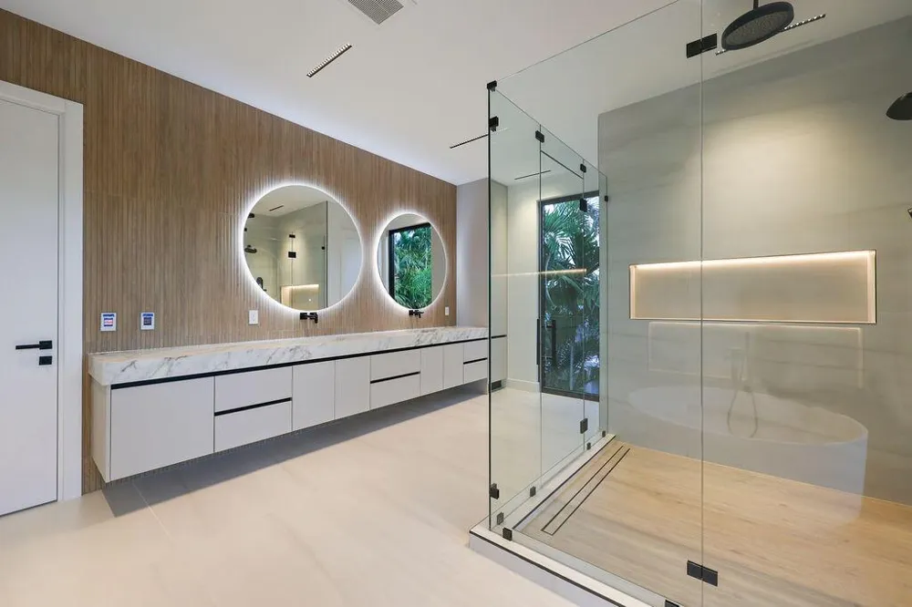728 NE 17th Terrace Fort Lauderdale, FL 33304