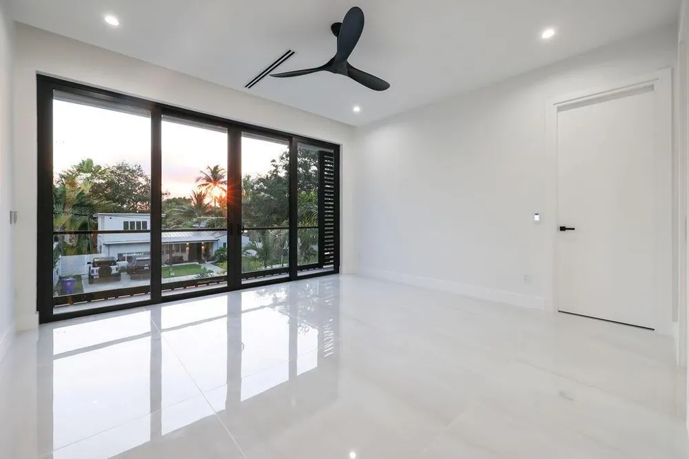 728 NE 17th Terrace Fort Lauderdale, FL 33304