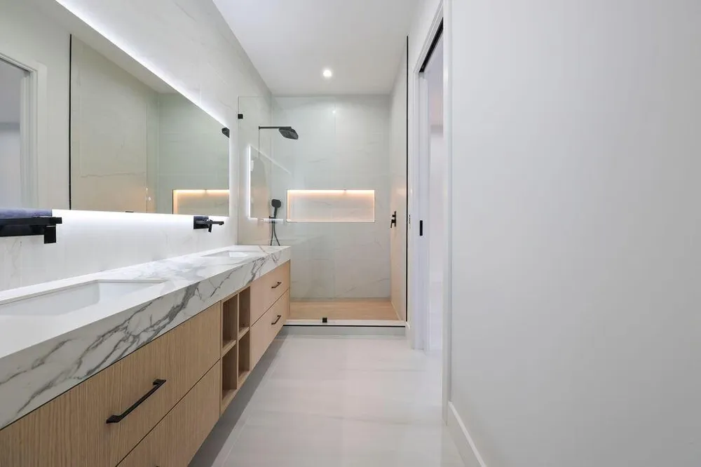 728 NE 17th Terrace Fort Lauderdale, FL 33304