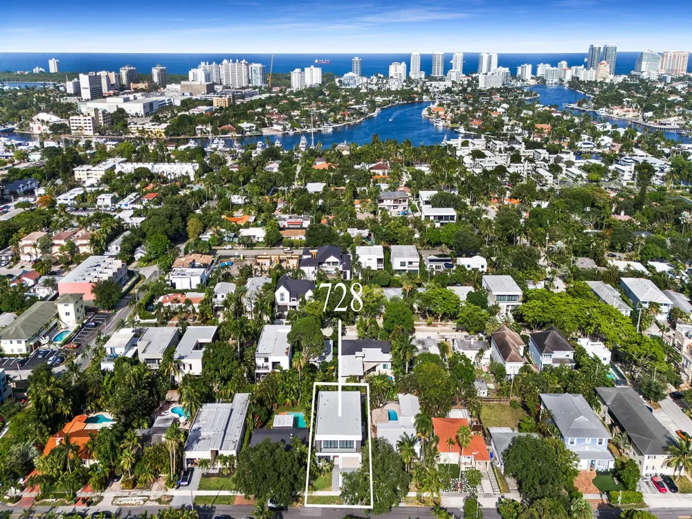 728 NE 17th Terrace Fort Lauderdale, FL 33304