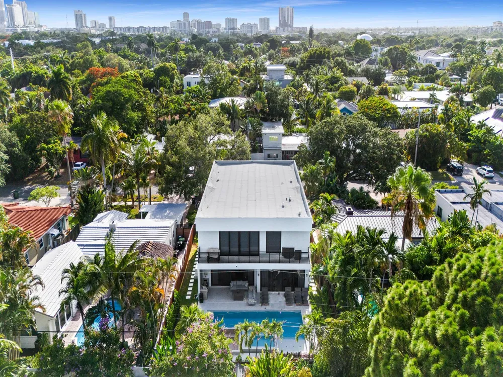 728 NE 17th Terrace Fort Lauderdale, FL 33304