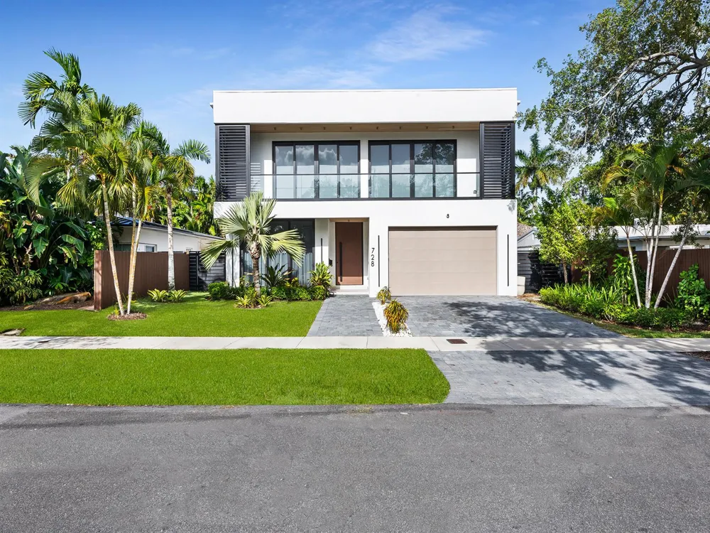 728 NE 17th Terrace Fort Lauderdale, FL 33304