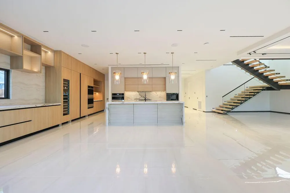 728 NE 17th Terrace Fort Lauderdale, FL 33304