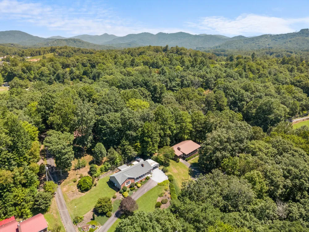 Keystone Drive Franklin, NC 21973