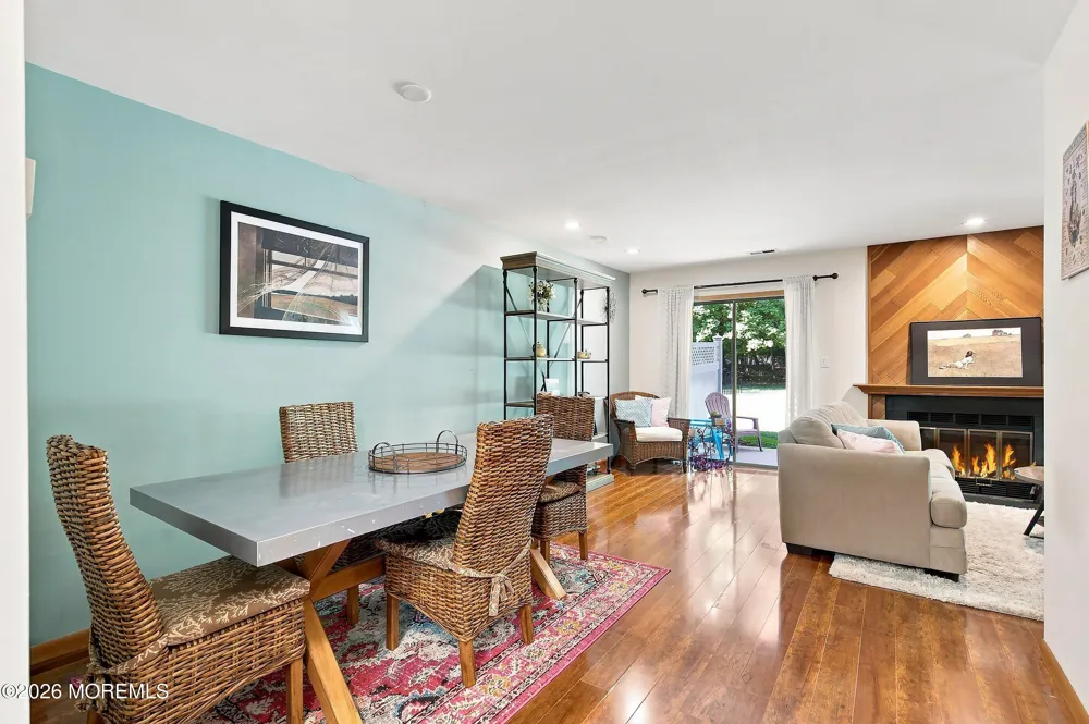 82 Wigwam Lane Tinton Falls, NJ 07724
