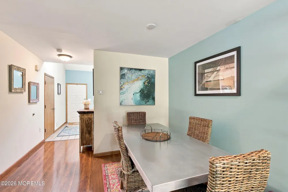 82 Wigwam Lane Tinton Falls, NJ 07724