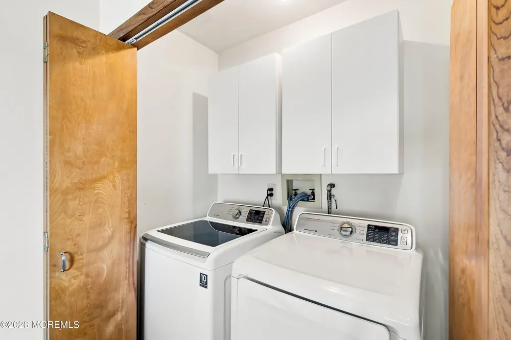 82 Wigwam Lane Tinton Falls, NJ 07724