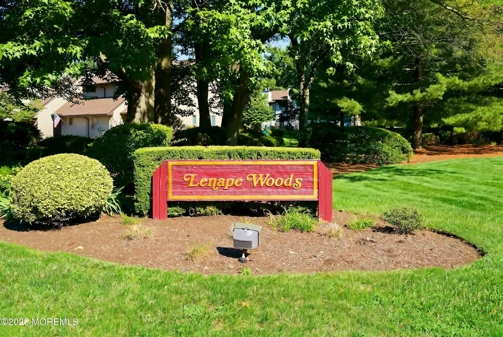82 Wigwam Lane Tinton Falls, NJ 07724