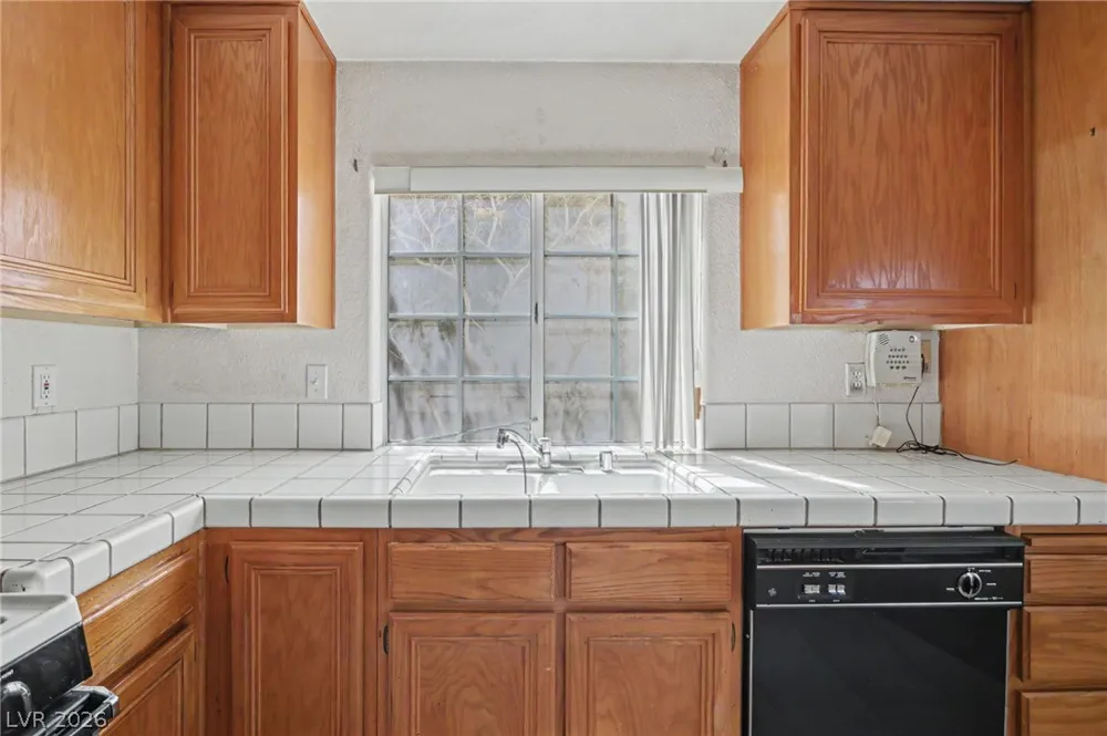 1674 Normandy Way #NA Henderson, NV 89014